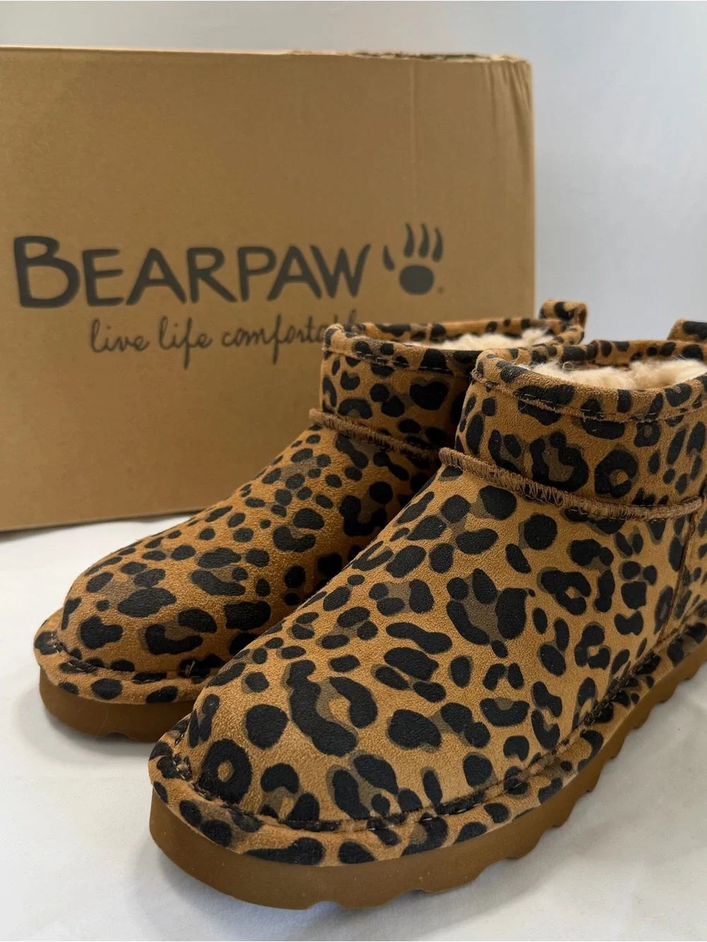 BEARPAW boots Leopard Print Shorty Mini Boots Size 6 NWT trend viral Y2K